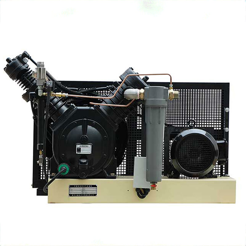 Medium high pressure piston engine